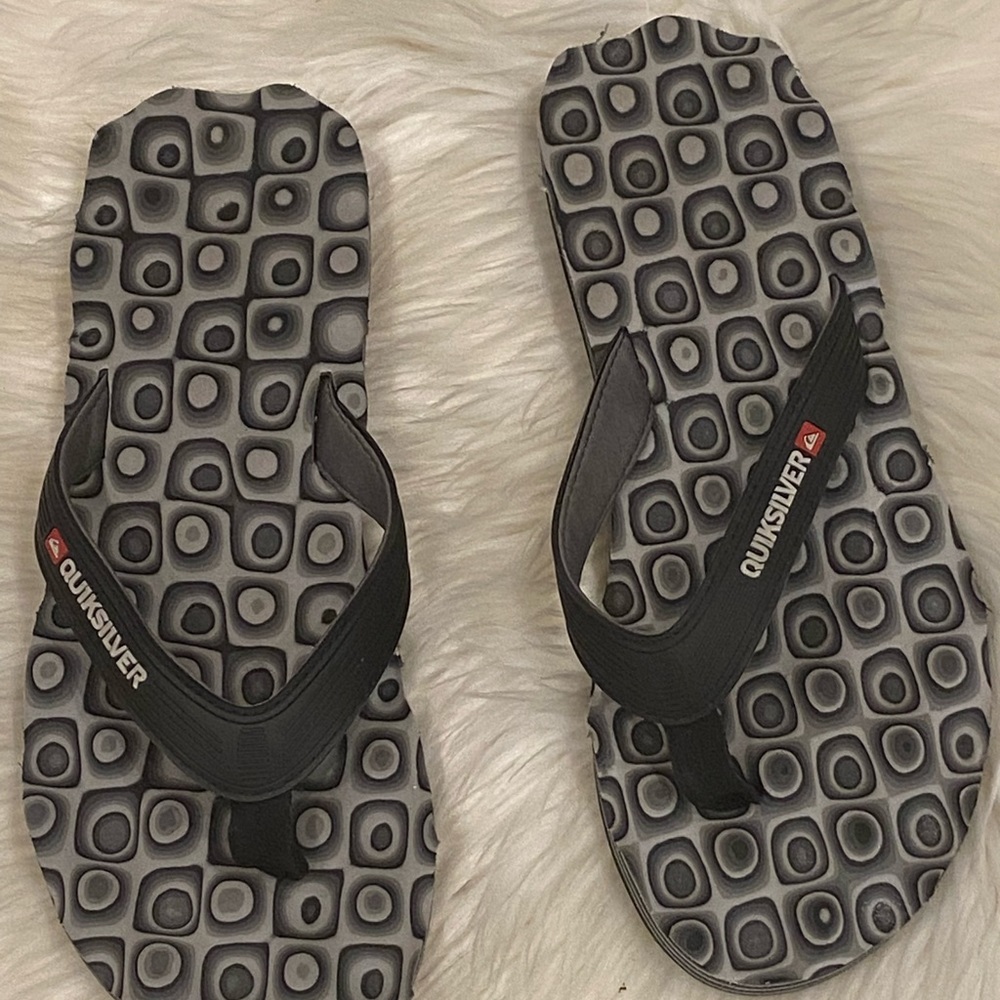 Men's quicksilver flip-flops